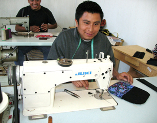 De Colores Artisan - Sewing a Smile